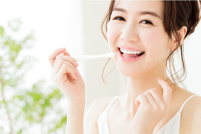 最強のホワイトニング歯磨き粉の有効成分とは