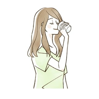 水を飲んで口の中を乾燥させない歯の黄ばみ予防